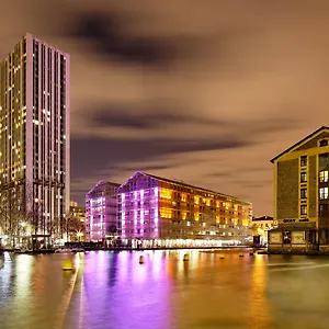 Express Paris-canal De La By Ihg Hotel Parijs